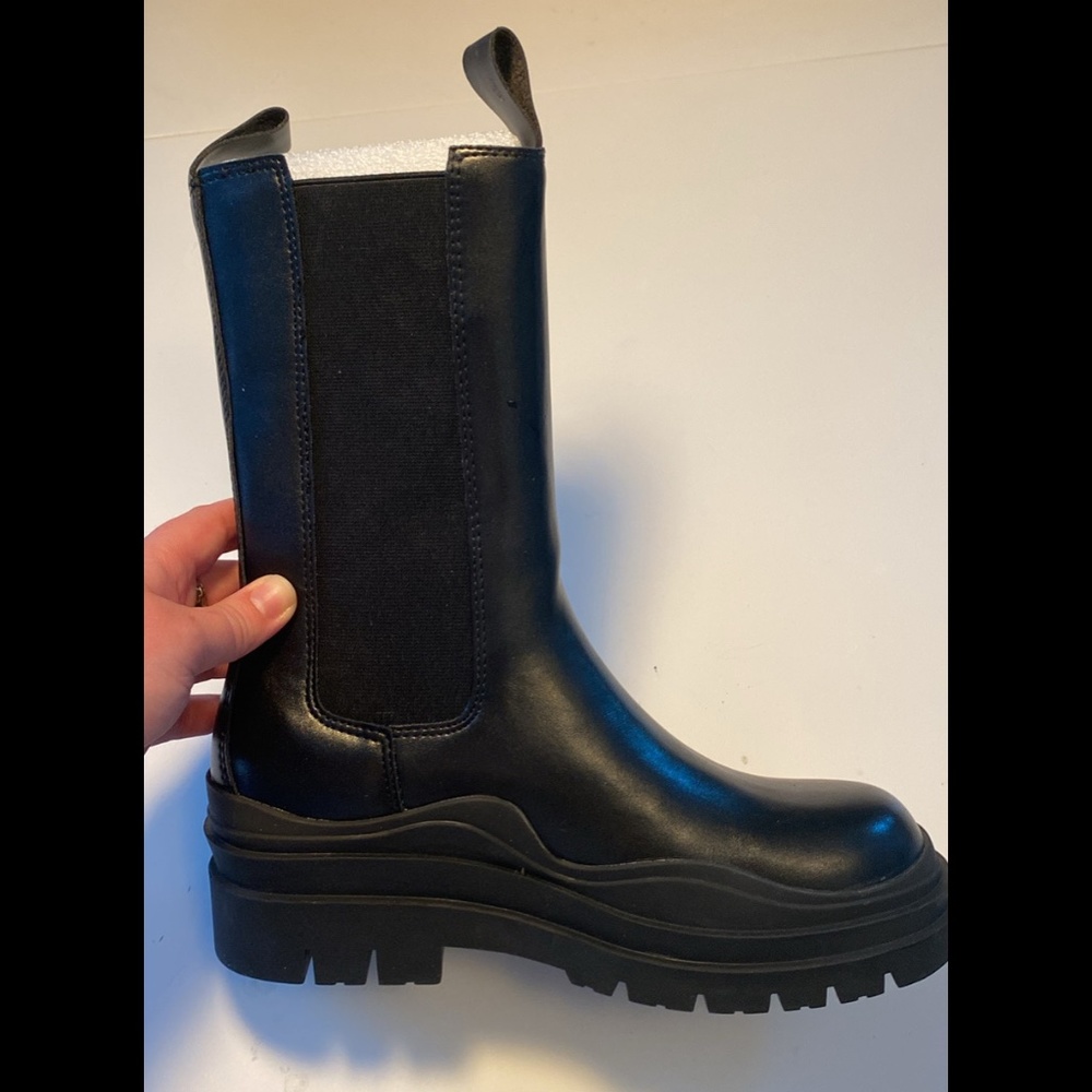 Black Boots